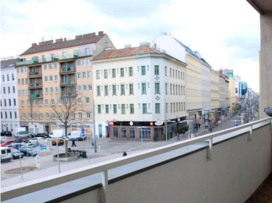 Appartement Nr 1 With 2 Balconies 3 Bedrooms Near Main Train Station