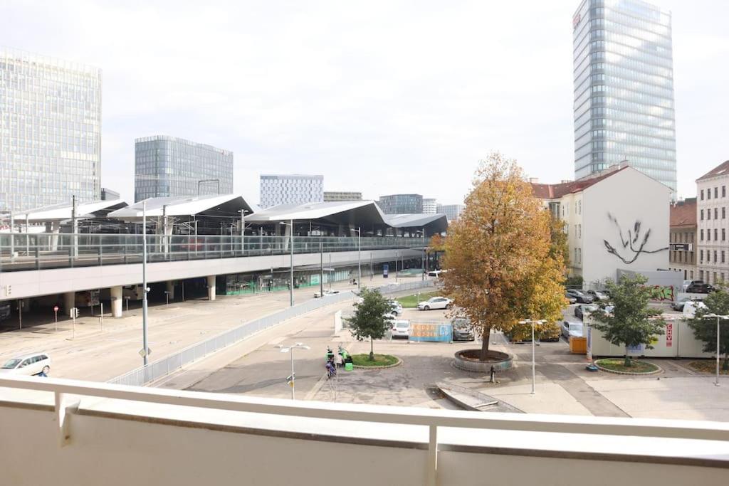 Appartement Nr 1 With 2 Balconies 3 Bedrooms Near Main Train Station