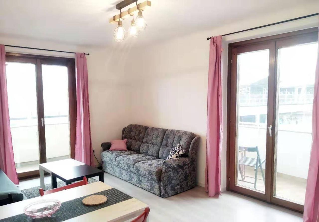 Appartement Nr 1 With 2 Balconies 3 Bedrooms Near Main Train Station Vienne